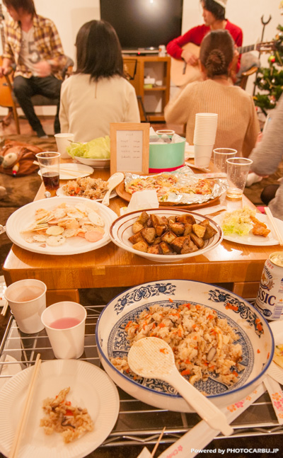 世界一早いクリスマスパーティの料理