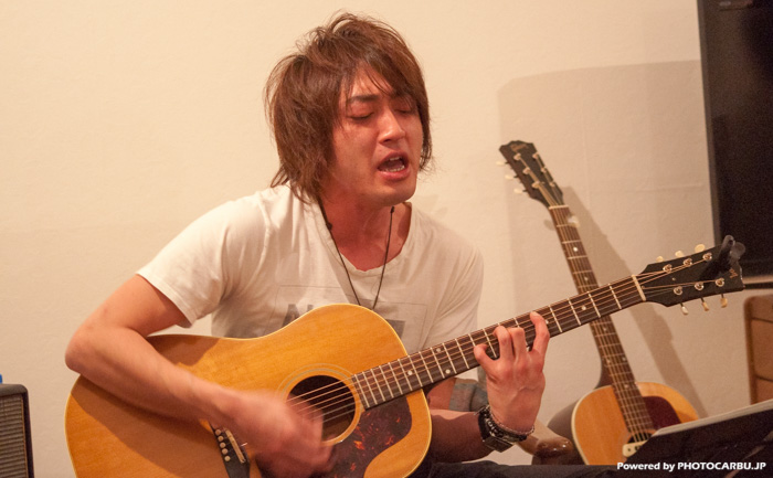 蝦名摩守俊の演奏