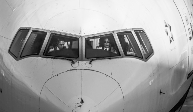 モノクロームジェット – Monochrome jetliner