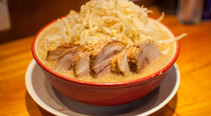 独特の太麺と濃厚スープ!ガッツリ系ラーメン店 – バリ男( BARIO )