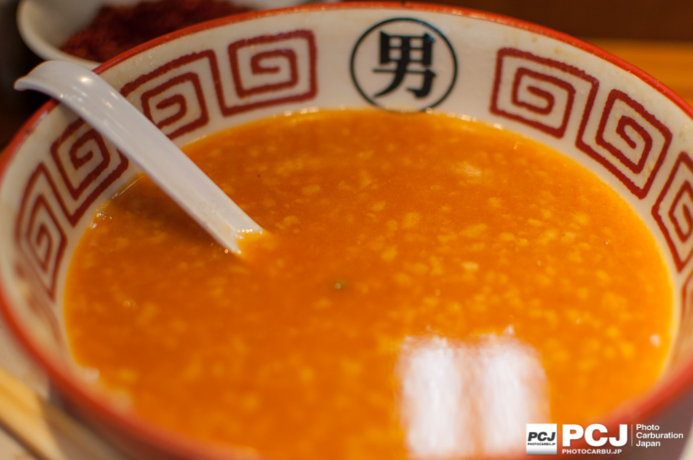食べ終わるとスープが真っ赤