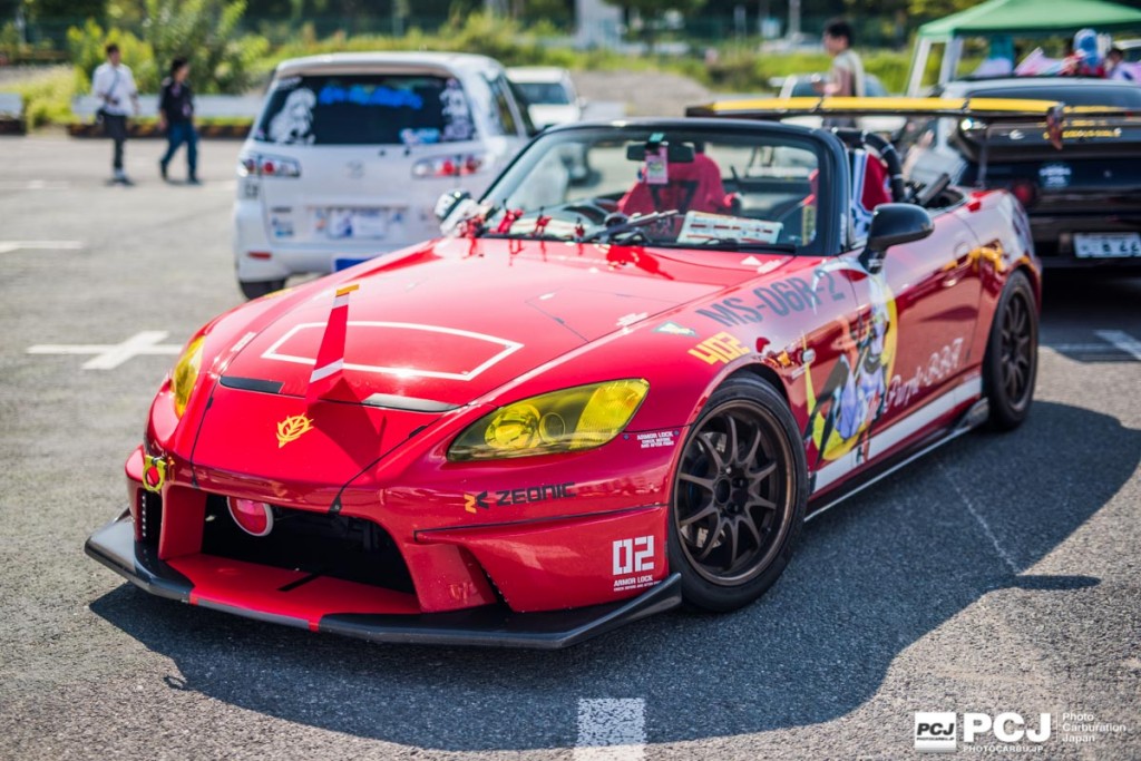 シャア専用S2000。3倍早そう。