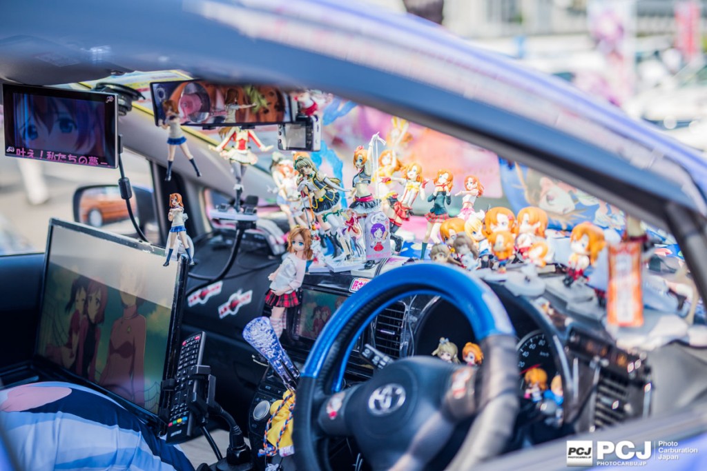 車体も凄いけど、車内もすごいオーナーさん達。