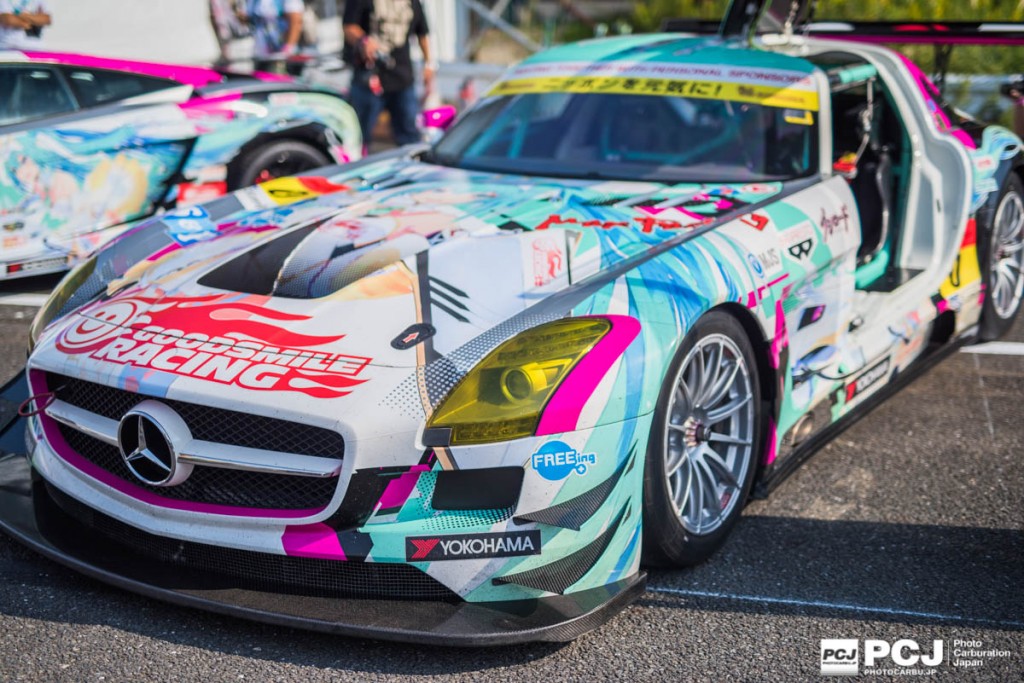 メルセデスベンツ LSL AMG / レーシングミク仕様。