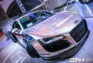 AUDI　面白いライティングで現像泣かせです。