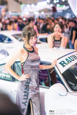 美人コンパニオンさんが多くて車よりも人撮りの方が混み合ってました